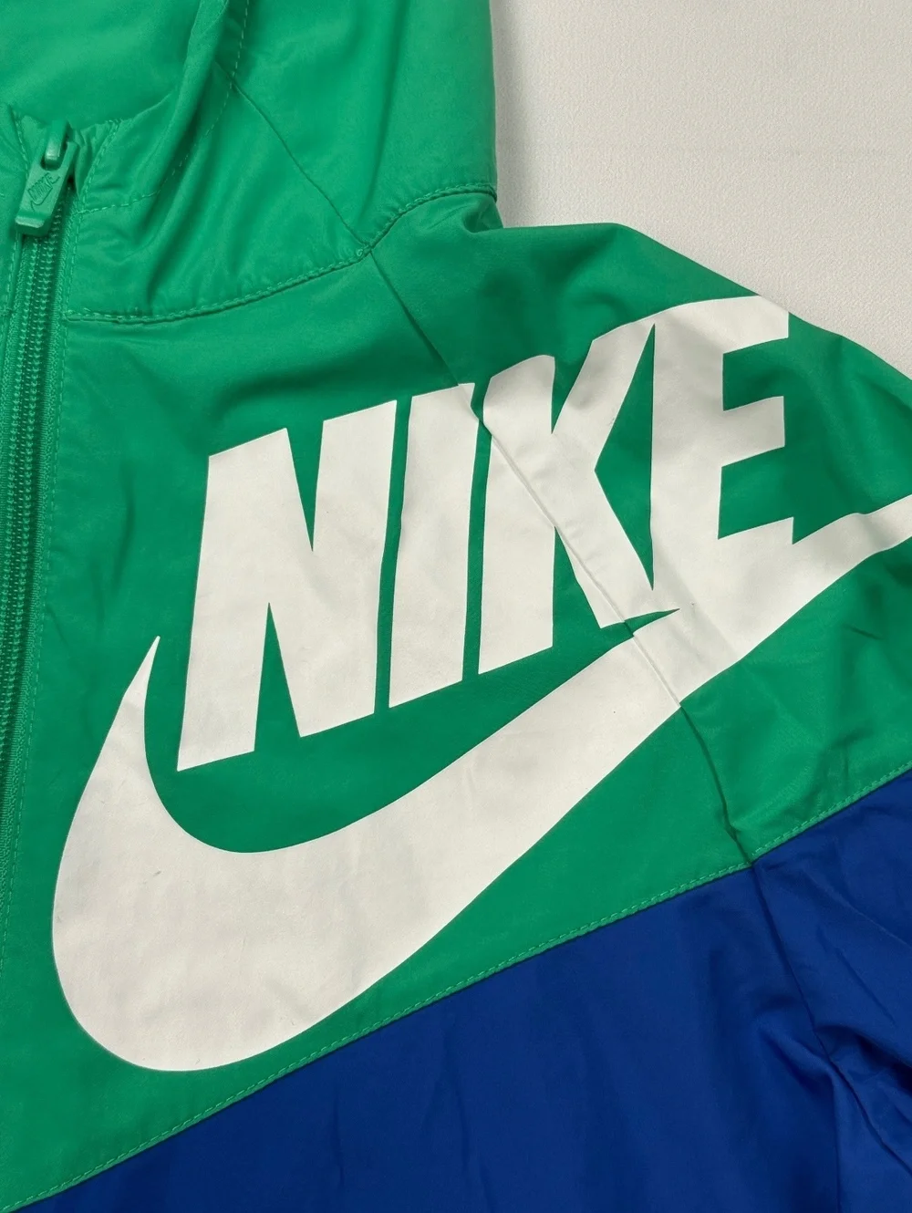 Nike Windbreaker Jacket Blue Green Loose Fit - Boys L